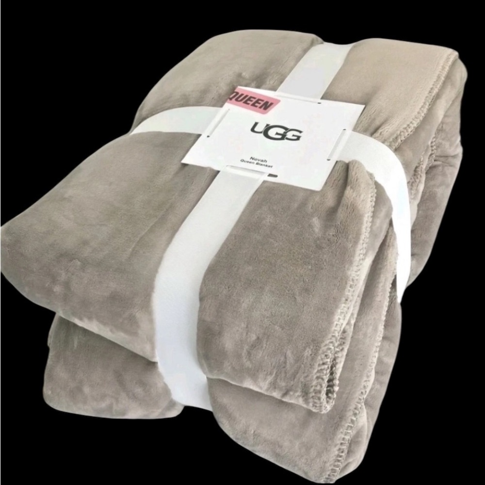 UGG Novah Queen Soft Decadent Plush Fleece Blanket …NWT! - Picture 2 of 10